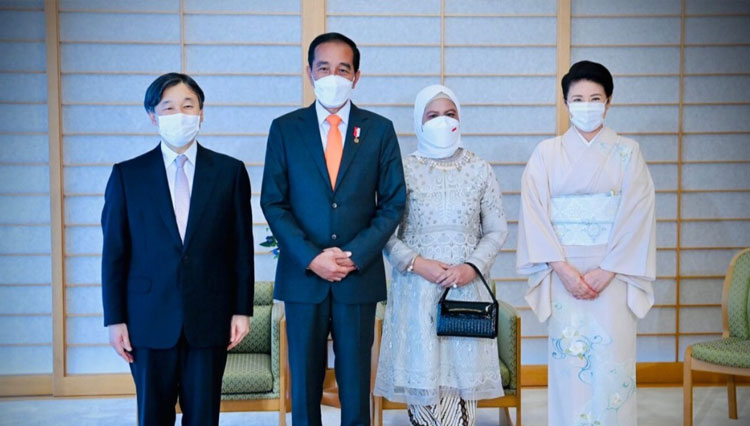 Presiden Joko Widodo dan Ibu Iriana Diterima Kaisar Naruhito di Kediamannya