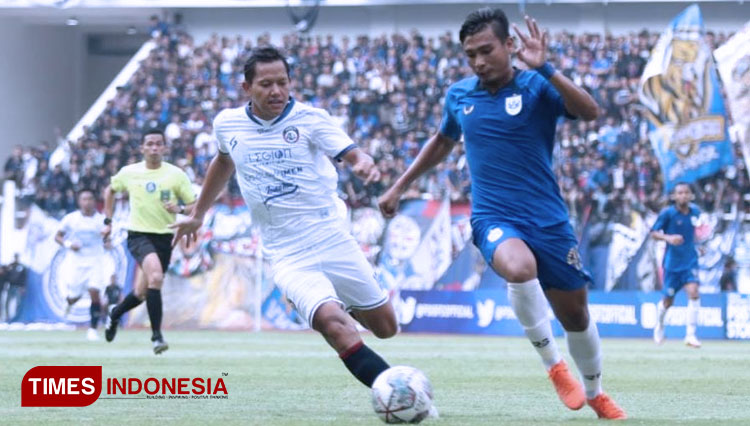 Arema-FC-vs-PSIS-Semarang-2.jpg