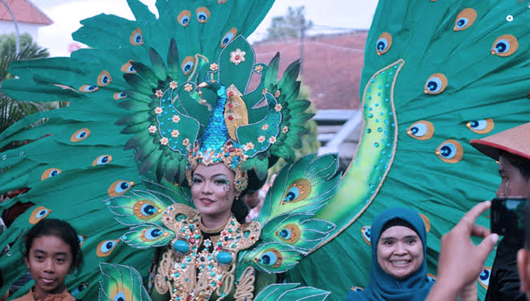 Karnaval-HUT-RI-blora-2.jpg