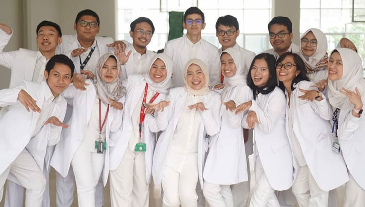 Tia-dan-Ali-1.jpg