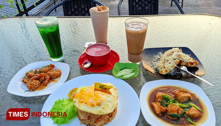 Best seller menu di @Home Cafe and Resto. (Foto: Aditya Candra/TIMES Indonesia)