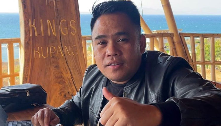 Acong Latif Beli Saham Kings Beach Club di Kupang