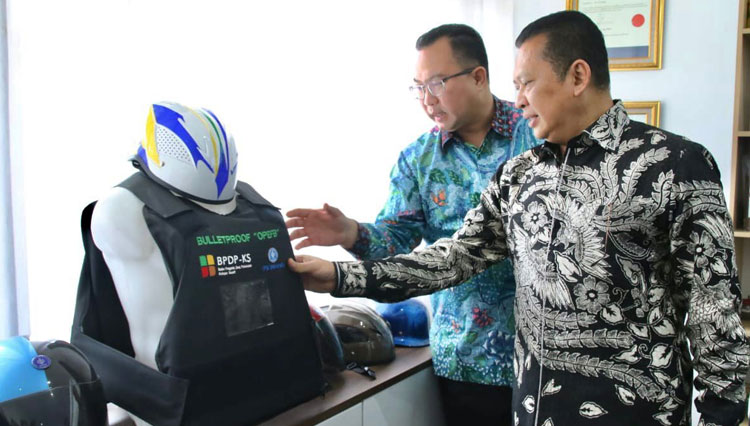 Ketua MPR RI Apresiasi Baju Anti Peluru dari Limbah Sawit Temuan IPB