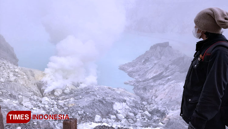 Ijen Crater Stands Back to Its Former Glory