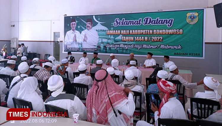 Jemaah Haji Tiba Hari Ini di Bondowoso, Bupati Salwa Sambut Langsung di Probolinggo