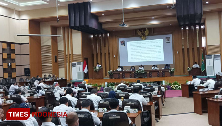 sidang-paripurna-kesepakatan-bersama-KUA-PPAS-2023.jpg