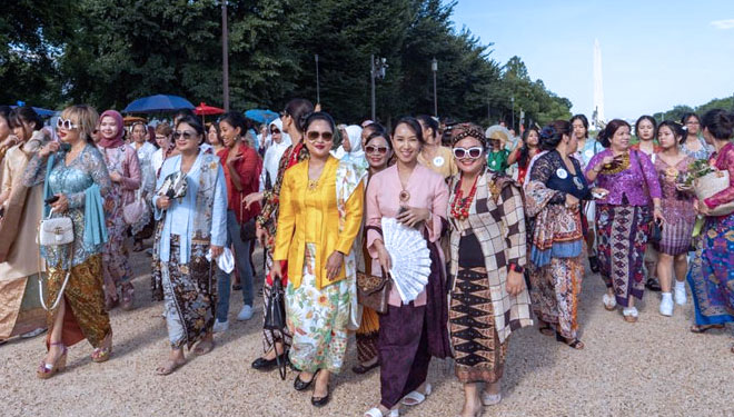 Indonesian women gathered to support Kebaya Goes to Unesco. (Photo: Doc. KBRI Washington DC)