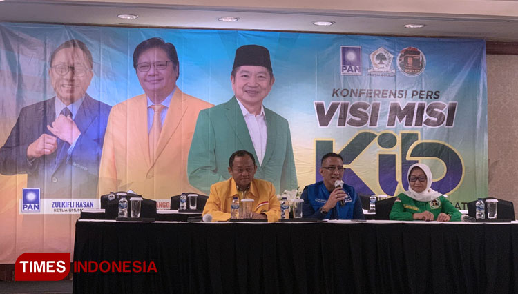 Konferensi Pers KIB Jatim di Hotel Shangri-La Surabaya, Jumat (12/8/2022). (Foto: Lely Yuana/TIMES Indonesia) 