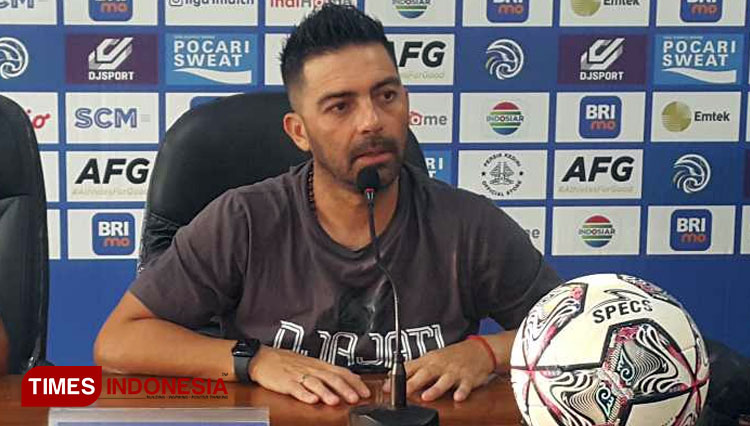 Arema resmi menujuk Javier Rocha sebagai pelatih baru selama musim kompetisi 2022/2023. (Foto: Dokumen TIMES Indonesia)