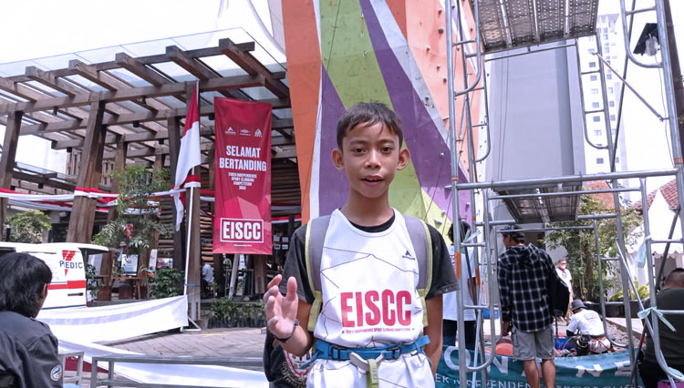 Airlangga Rai Perkasa Kusumah atlet Kota Tasikmalaya yang berlaga di EISCC 2022 saat diwawancara TIMES Indonesia, Sabtu (15/8/22) (FOTO: Harniwan Obech/TIMES Indonesia)