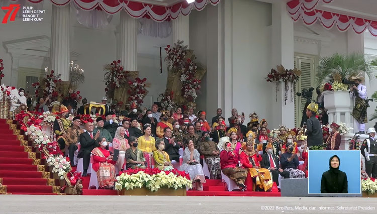 Bikin Goyang Istana Negara, Bupati 