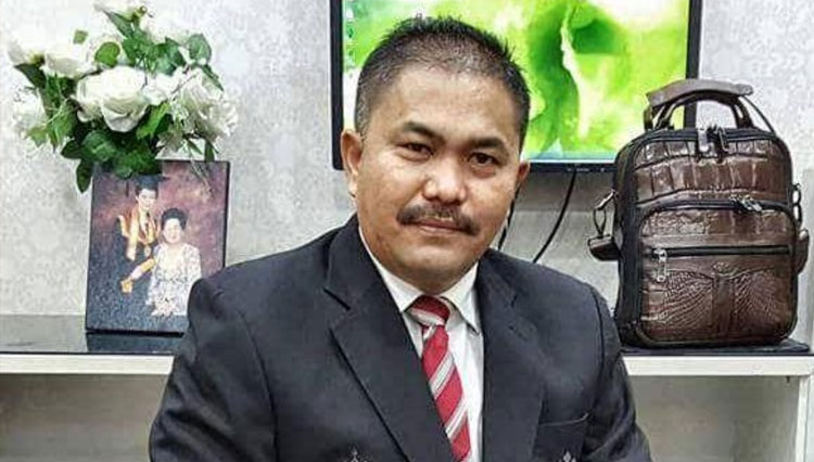 Kamaruddin Simanjuntak, Si Pengacara Bernyali Baja yang Pernah Jadi Gelandangan