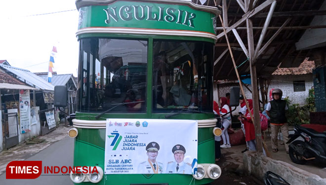 siswa-SLB-c.jpg