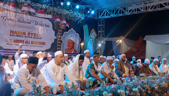 Danrem 083 Bdj Hadiri Gema Shalawat Wata'lim Bersama Habib Syech ...