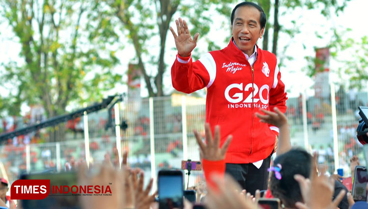 Presiden-RI-Jokowi-di-SUrabaya.jpg