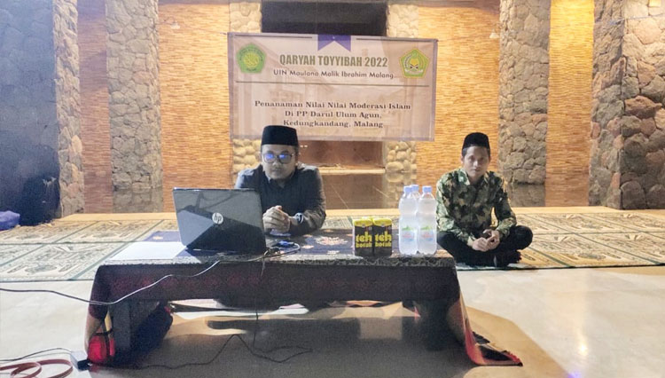 Tim dosen UIN Maliki Malang saat memberikan materi tentang moderasi beragama di pondok pesantren. (Foto: Dok. UIN Malang for TIMES Indonesia)
