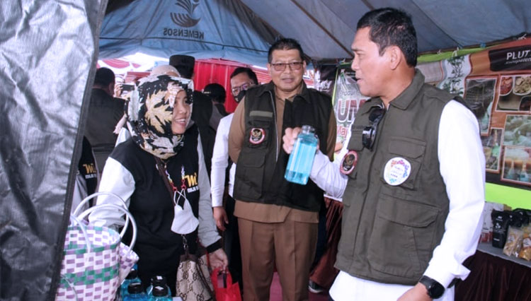 Wabup Malang Didik Gatot Subroto Bersama Sekretaris Utama BNP RI, Mayjen TNI Dedi Sambowo, S. IP. (FOTO: Prokopim Kabupaten Malang).