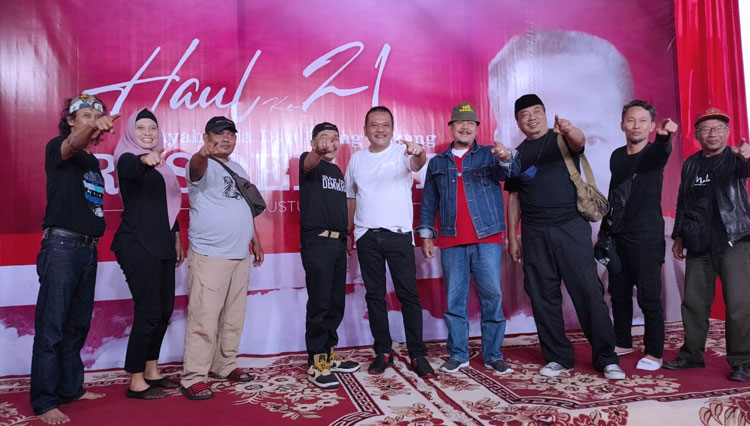 Haul ke-21 R. Soenardi, ayahanda Waketum PP GM FKPPI sekaligus ketua PD XIII GM FKPPI Jawa Timur, Ir R Agoes Soerjanto di rumah keluarga Jalan Serayu 1 Kota Malang. (Foto: Dok. Pribadi Ir Agoes Soerjanto)