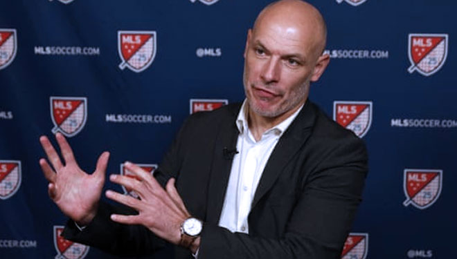 Quit MLS, Howard Webb appointed Premier League chief referee