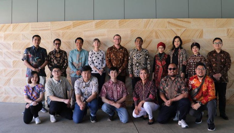 Indonesia-Goes-to-School-b.jpg