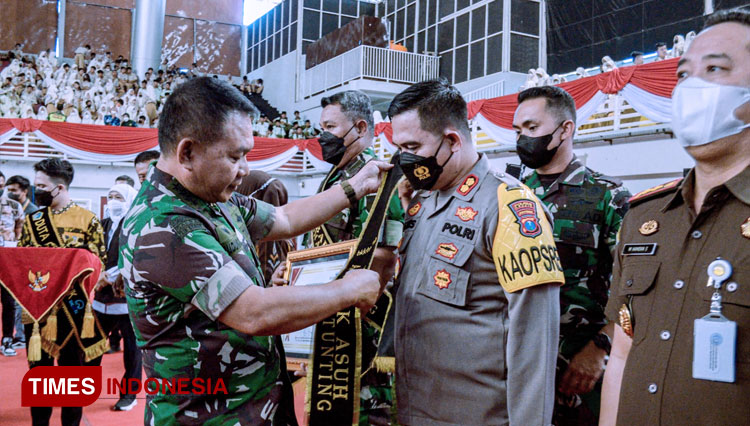 KASAD-Jenderal-Dudung-Abdulrahman.jpg