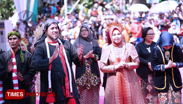 Pawai-Budaya-Hadipro-2.jpg