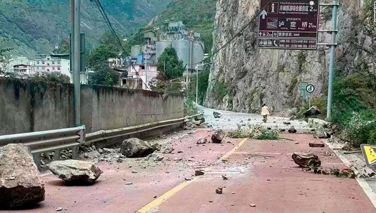 Setelah Lockdown, Gempa 6,8 SR Mengguncang Chengdu Sichuan China