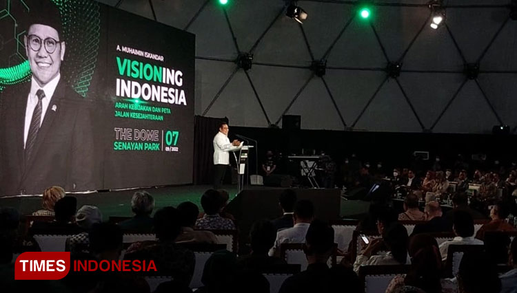 Ketum PKB Muhaimin Iskandar menyampaikan pidato politik dalam peluncuran buku Visioning Indonesia. (FOTO: Sumitro/TIMES Indonesia)