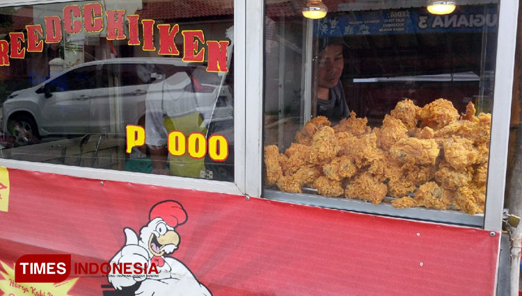 Cerita Pedagang Ayam Goreng Majalengka di Tengah Kenaikan Harga BBM