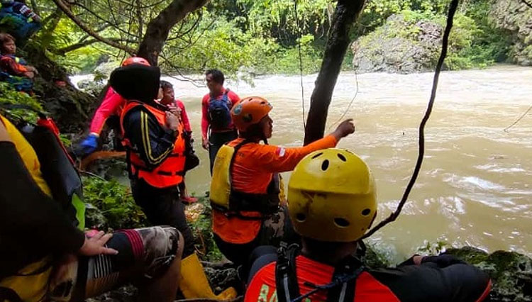 Proses upaya pencarian korban kecelakaan saat bodyrafting. (Foto: TAGANA Pangandaran)