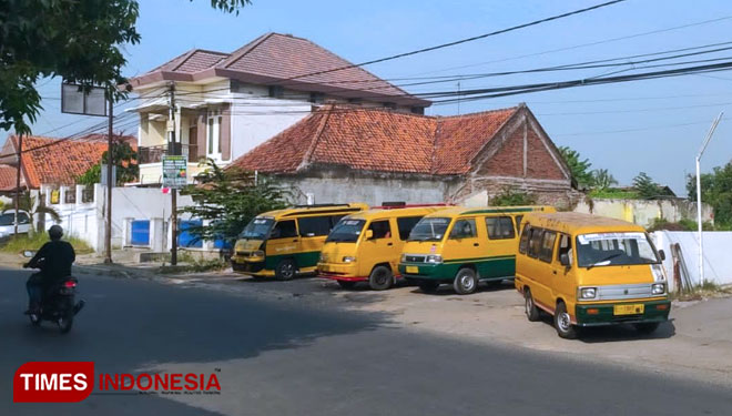 Ilustrasi angkutan umum Majalengka. (FOTO: Herik Diana/TIMES Indonesia)