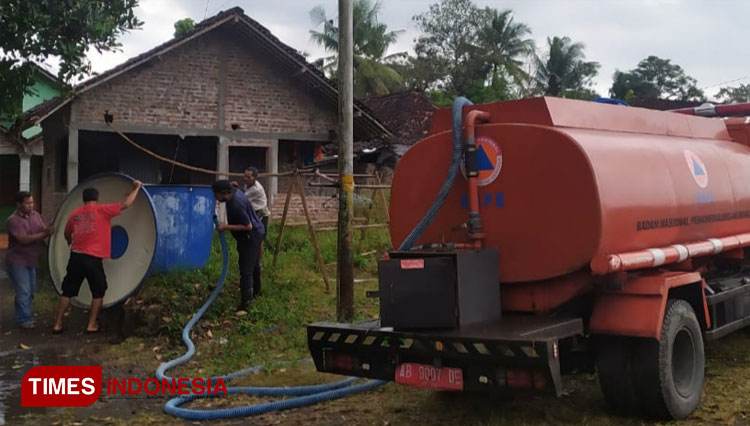 Sumur Mengering, Warga Kalurahan Banyurejo Sleman Krisis Air Bersih ...