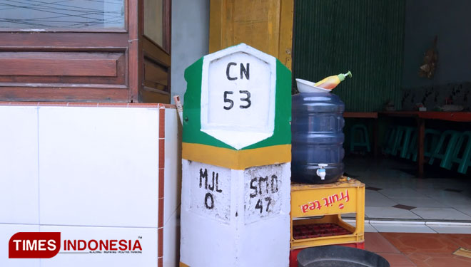 Posisi Tugu Titik Nol Majalengka Nyaris Tak Terlihat, Nyempil di Pinggir Warung Bakso