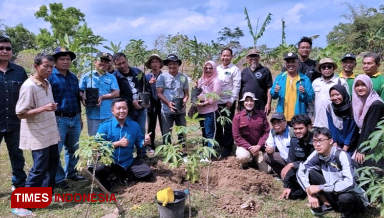 Fakultas Pertanian UGM Sukses Semai Ribuan Biji Kopi di Gunungkidul