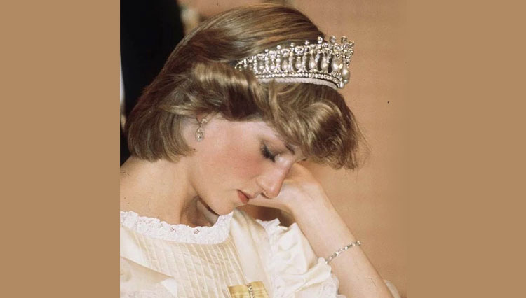 Lady-Diana-memakai-Cambridge-Lovers-Knot-Tiara.jpg