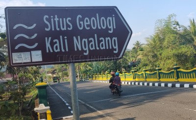 Memotret Situs Geologi Kali Ngalang di Gunung Kidul