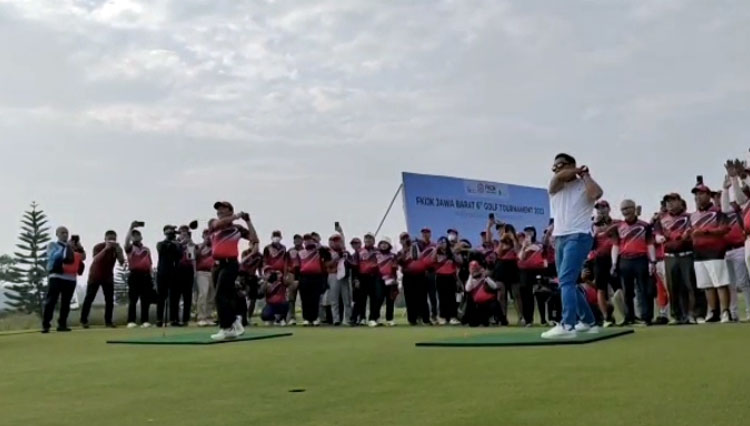 Ridwan Kamil Dorong Pembinaan Atlet Golf Usia Muda Jabar