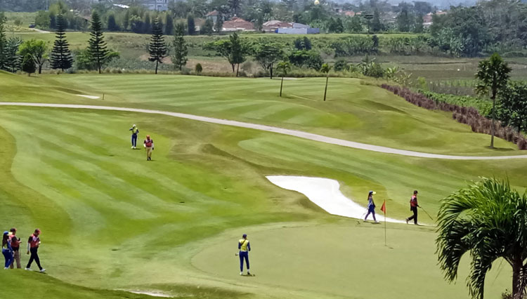 Ridwan Kamil Dorong Pembinaan Atlet Golf Usia Muda Jabar