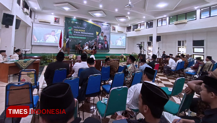 Suasana-diskusi-halaqah-fikih-peradaban9312a3c3fd544e67.jpg