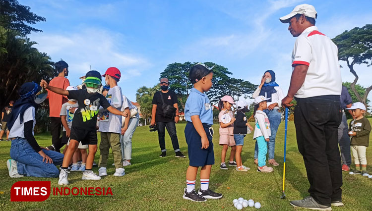 Golf-2.jpg