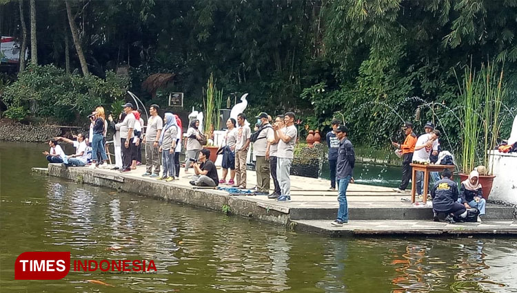 Kemah-Partai-Politik-2bcb8c5a0f7099148.jpg