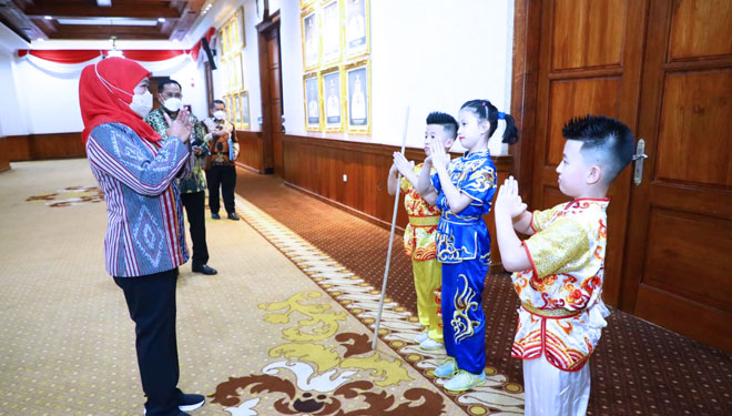 Gubernur Khofifah Optimistis Jatim Kembali Boyong  Piala Presiden Kejurnas Wushu 2022
