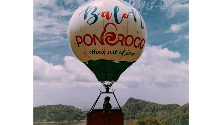Destinasi wisata Mlokosewu menampilkan panorama alam yang indah namun sayang gara-gara HTM masuk area telaga Ngebel naik destinasi wisata tersebut sepi pengunjung dan terancam tutup. (Foto: Disbudparpora Ponorogo)