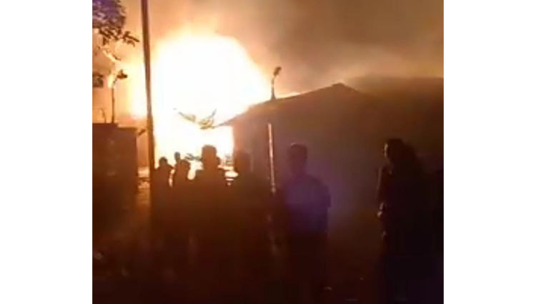 Pabrik Pengolahan Kayu di Probolinggo Hangus Terbakar, Kerugian Miliaran Rupiah