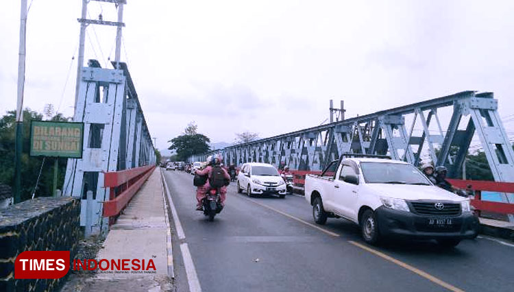 Jembatan-Bandar-Ngalim-3.jpg