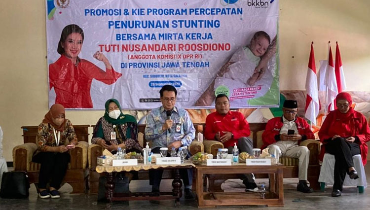 Jawa Tengah, Melalui Anggota DPR RI Komisi IX Tuti N Roosdiono Bersama BKKBN Terus Tekan Angka Stunting