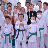 Juara Olimpiade Sandra Sanchez Kunjungi Indonesia, Berikan Coaching Clinic Karateka Surabaya