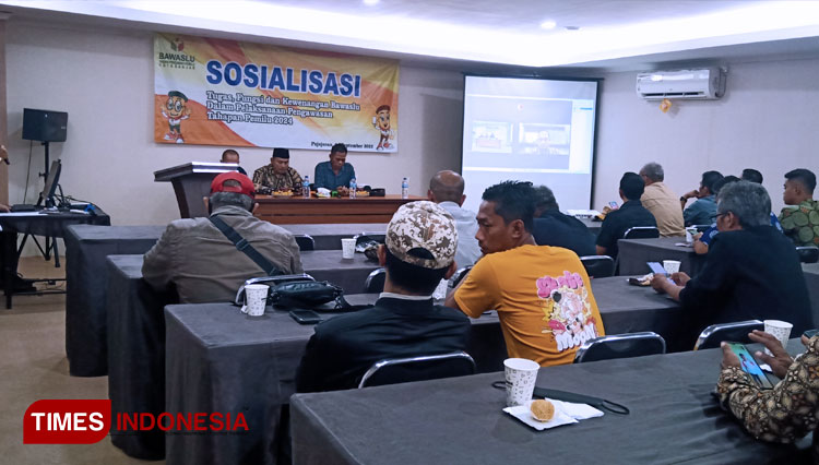 Bawaslu Kota Banjar Sosialisasikan Tahapan Pemilu ke Kades dan BPD