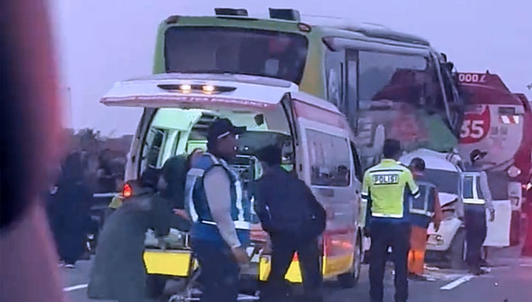 Kecelakaan Beruntun Jalan Tol Malang-Surabaya, Seorang Tewas di TKP