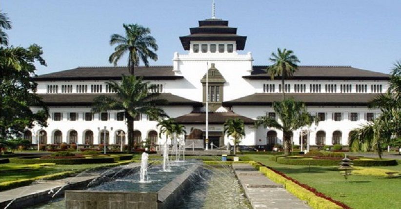Gedung-Sate.jpg